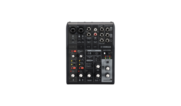 Mezcladora Yamaha para Streaming Ag06mk2